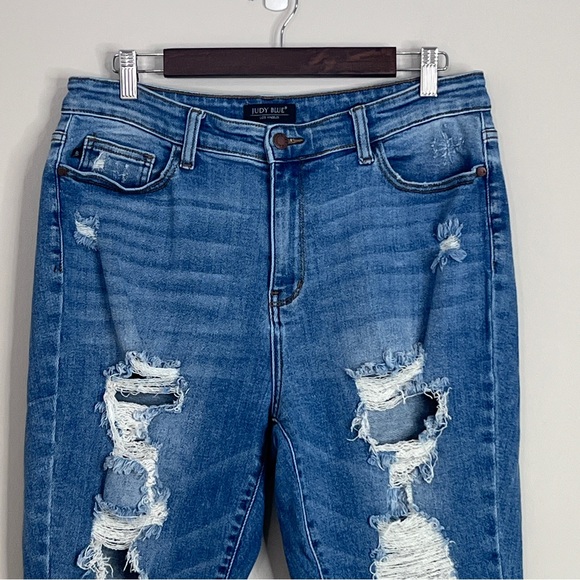 Judy Blue Boyfriend Fit Destroyed Ripped Jeans Hi Rise Stretch Womens Size 31 - Picture 3 of 14